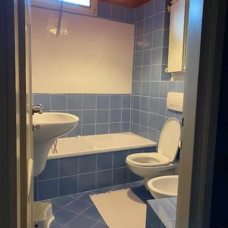 Rainbow House Apartman Intra