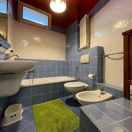 Rainbow House Apartman Intra